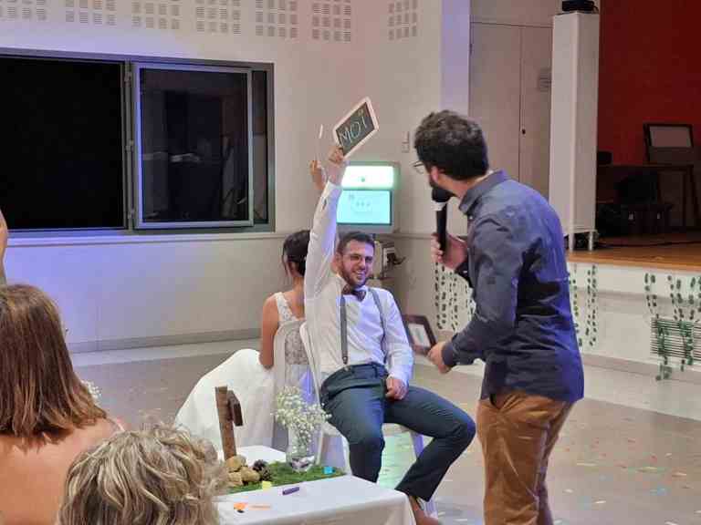 Questions Elle et Lui pour mariage : 150 idées amusantes